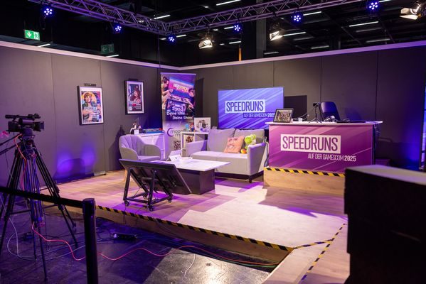 Buehne Gamescom Playox Speedruns.jpg