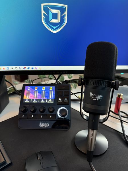 Hercules Stream Essentials Kit angeschlossen