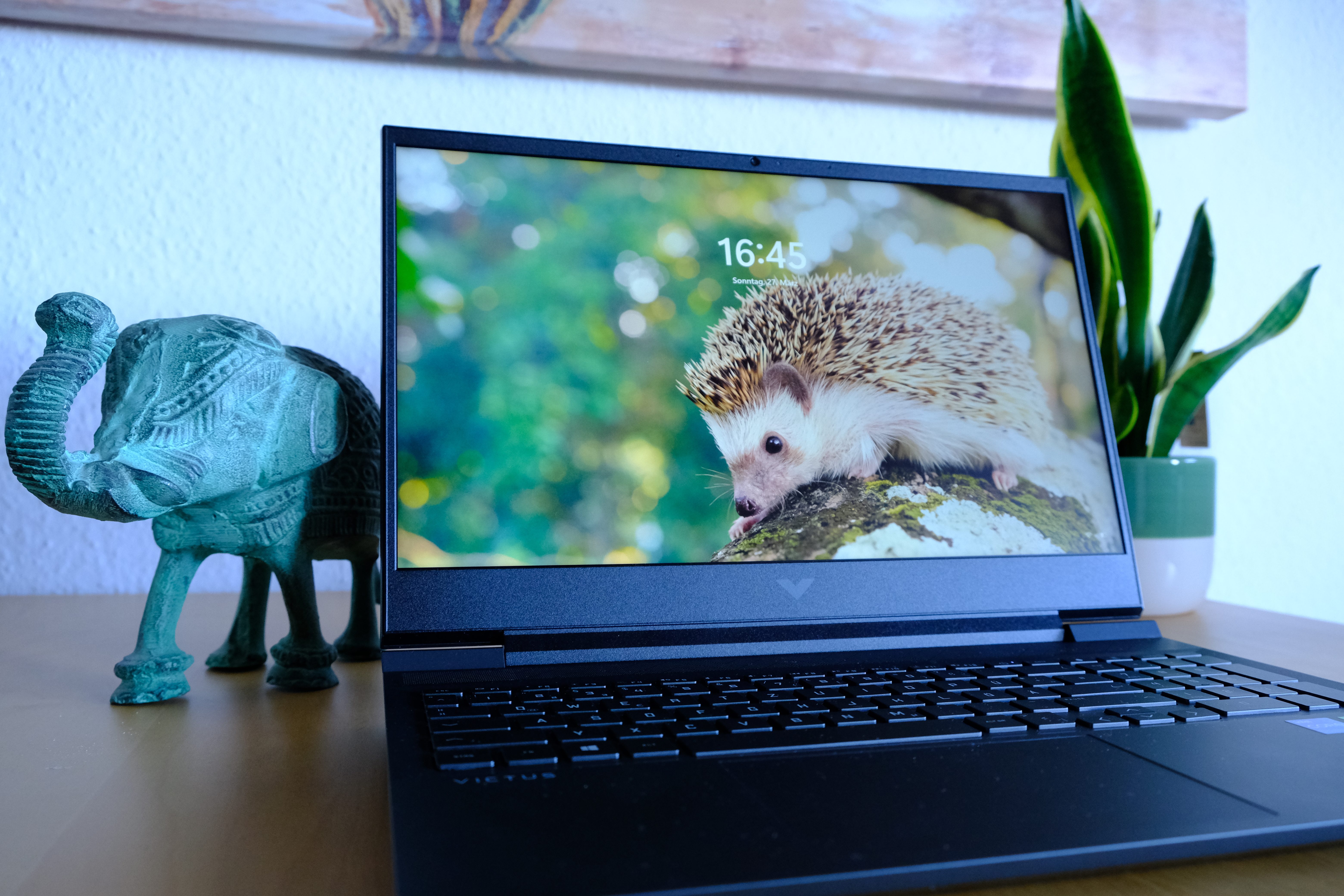 HP Victus 16-d0085ng