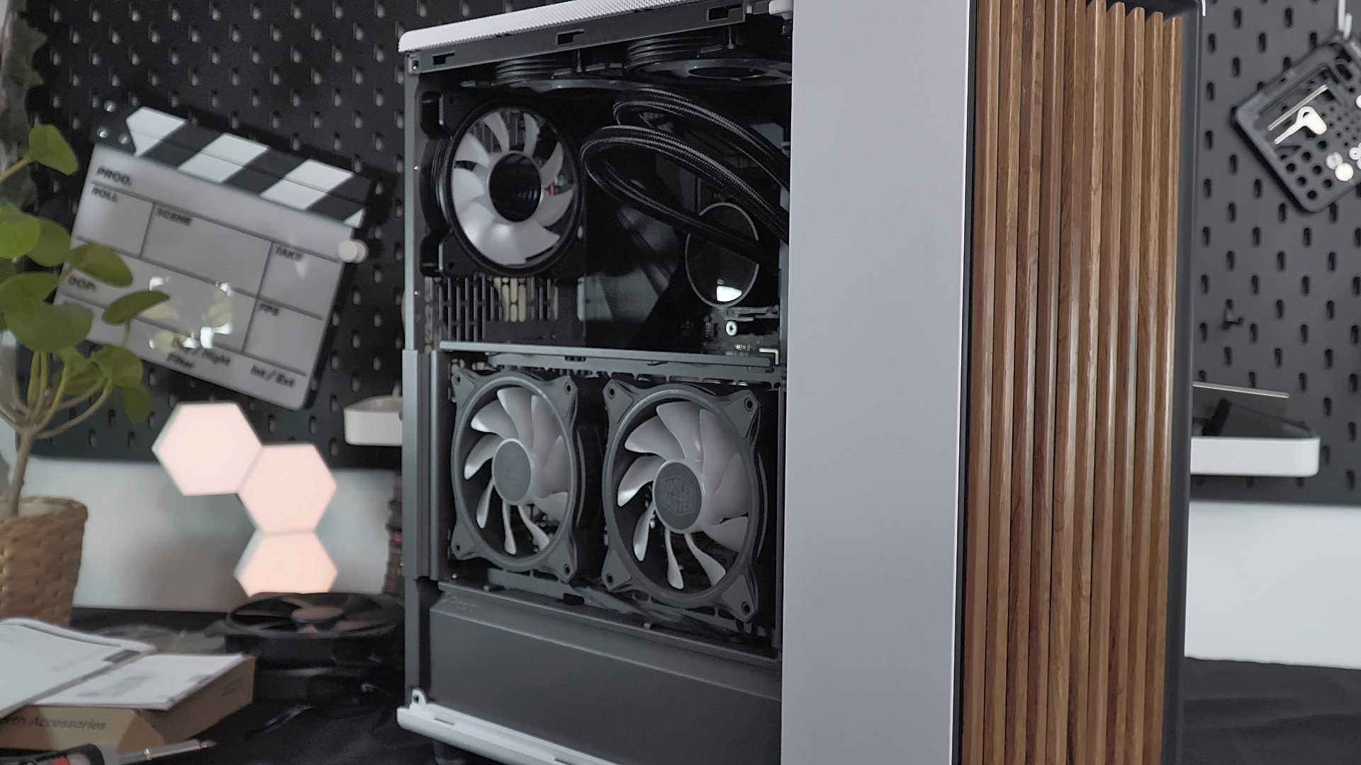 Fractal North Komponenten